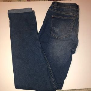 Tally Weijl Ripped Knee Skinny Jean